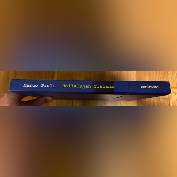HALLELUJAH TOSCANA Italian/English MARCO PAOLI Hardcover Book w Jacket CONTRASTO - Picture 3 of 3